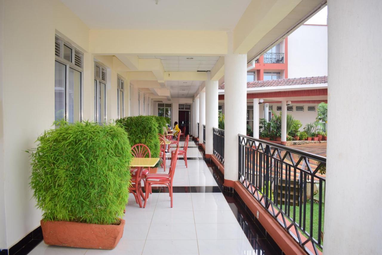 Meru Slopes Hotel Экстерьер фото