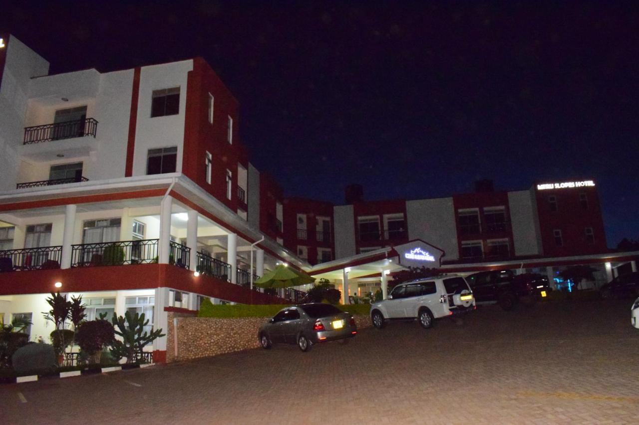 Meru Slopes Hotel Экстерьер фото